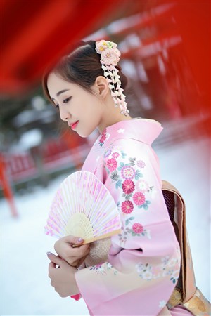 淫辱列車員(全黃H)