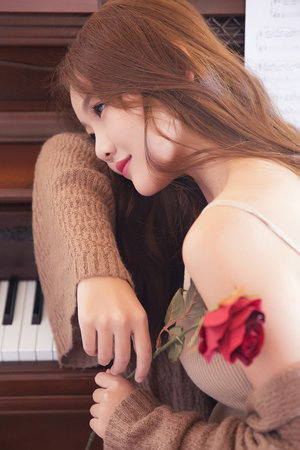 舌頭伸進去添我好爽高潮視頻